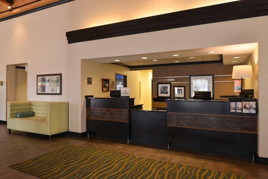 Comfort Inn & Suites Toledo Exteriör bild