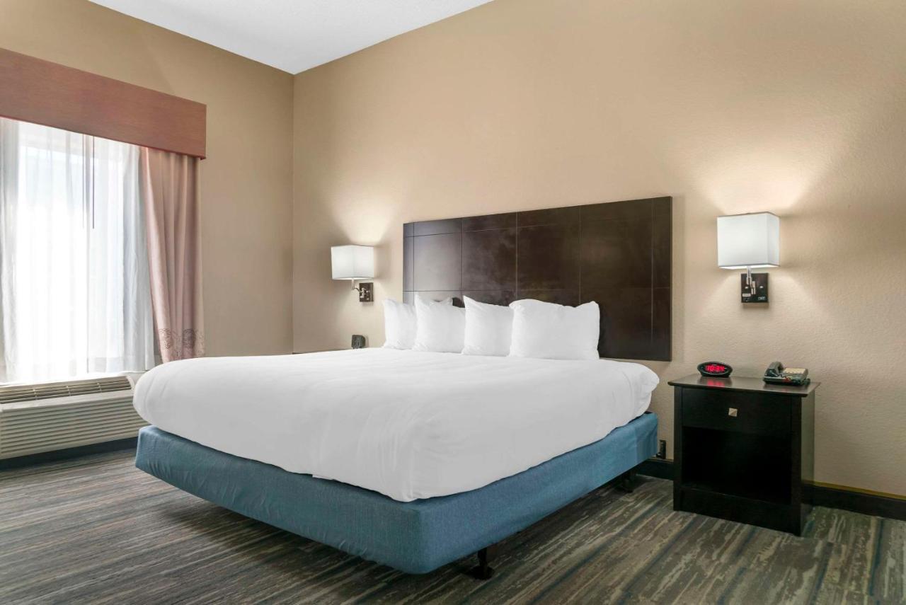Comfort Inn & Suites Toledo Exteriör bild