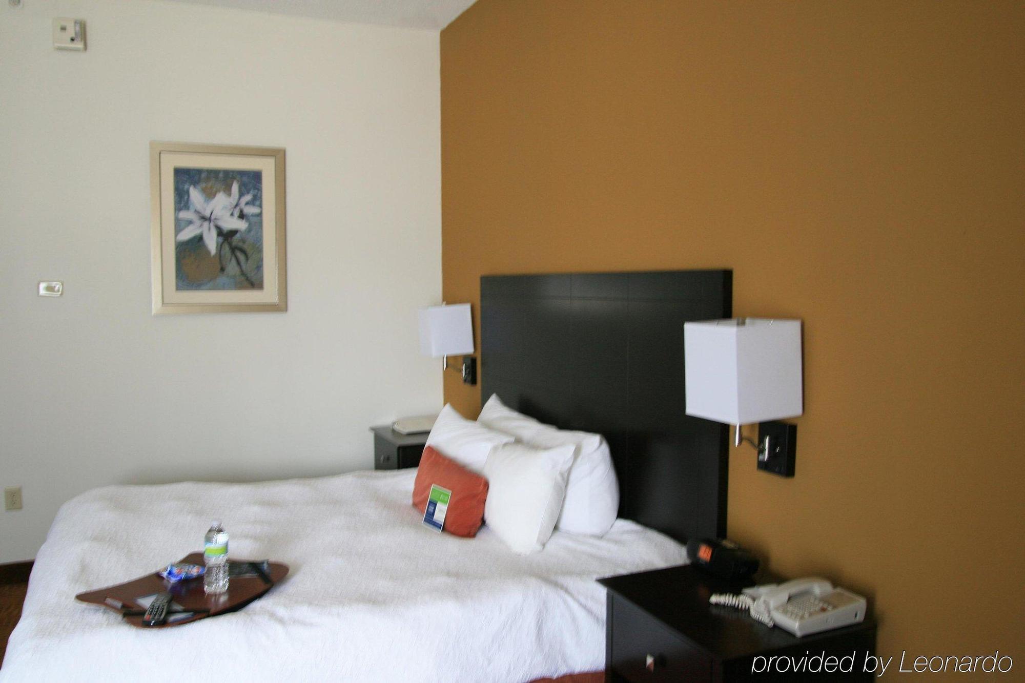 Comfort Inn & Suites Toledo Exteriör bild