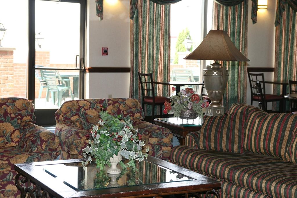 Comfort Inn & Suites Toledo Inreriör bild